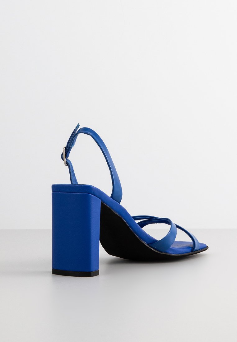 Jeffrey Campbell EMERGE