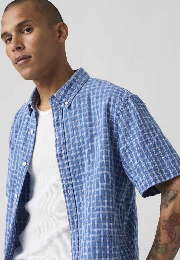 Levi's® SS AUTHENTIC BUTTON DOWN