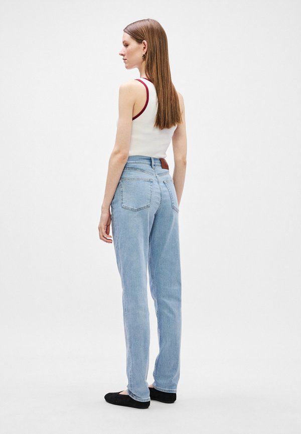 Calvin Klein Jeans NEW MOM