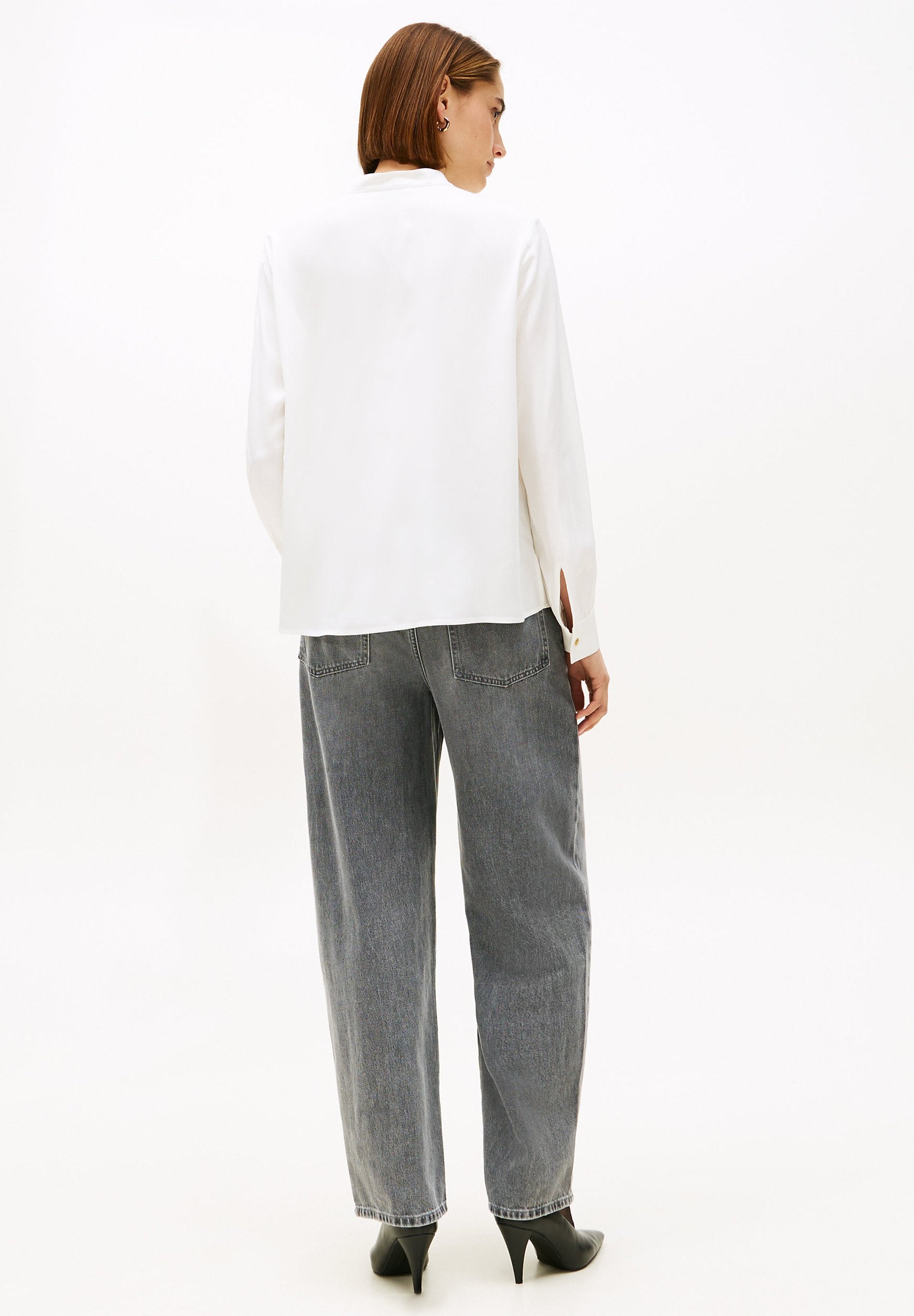 GOLD-TONE BUTTON RELAXED TWILL BLOUSE Media 4