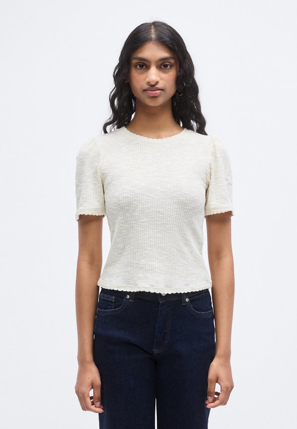 ONLY Petite ONLNICOLE LIFE O NECK SCALLOP