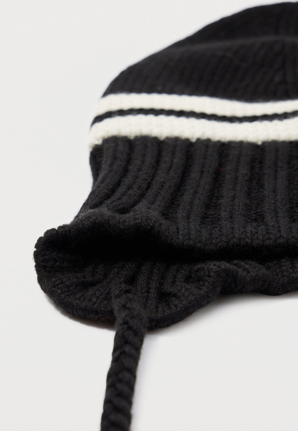 CHUNKY BAUBLE BEANIE Media 3
