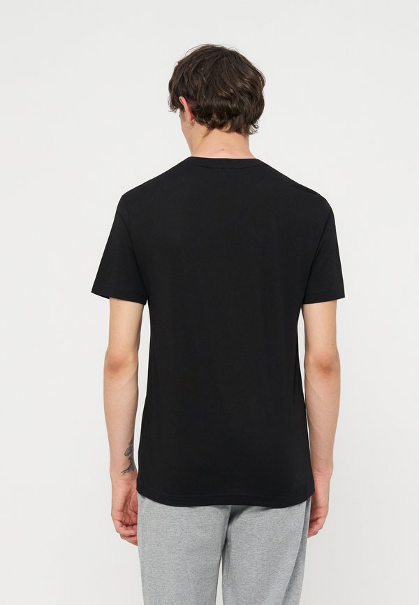 EA7 Emporio Armani