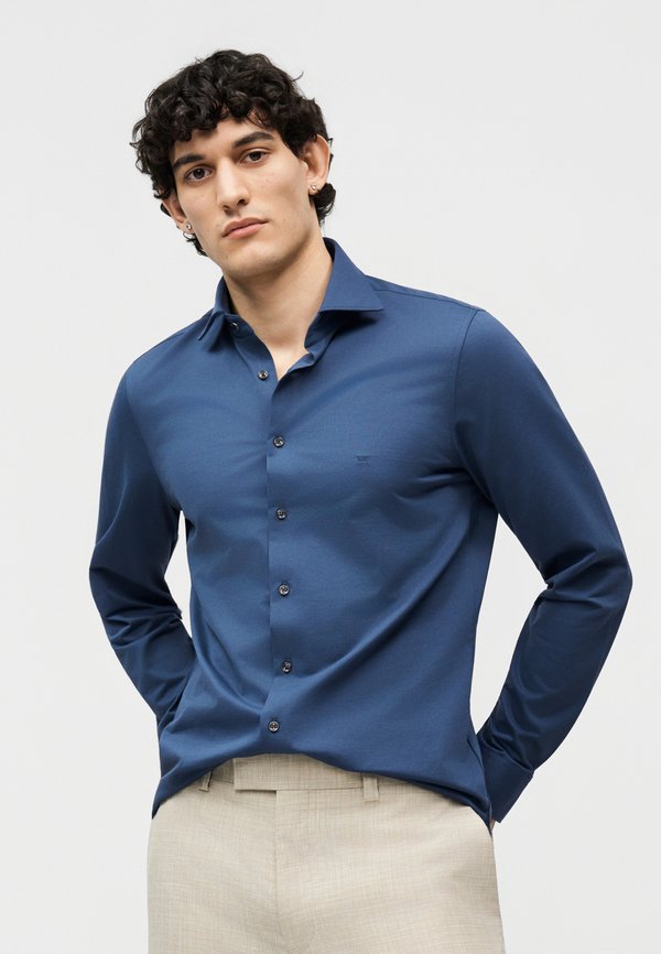 Michael Kors PERFORMANCE SLIM FIT