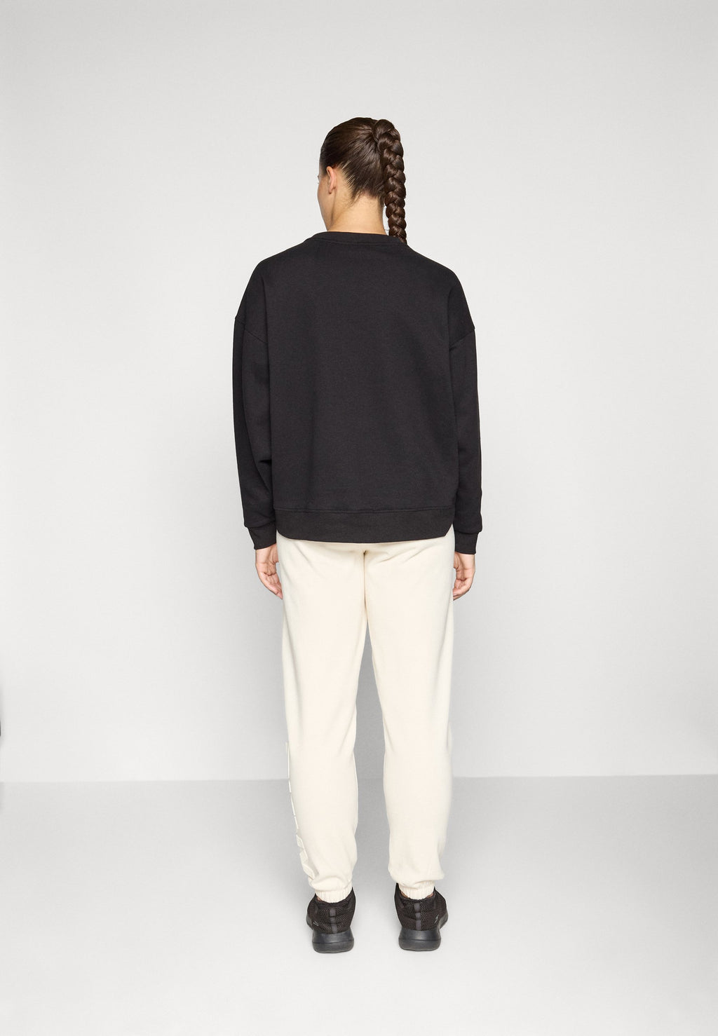 DKNY Sport