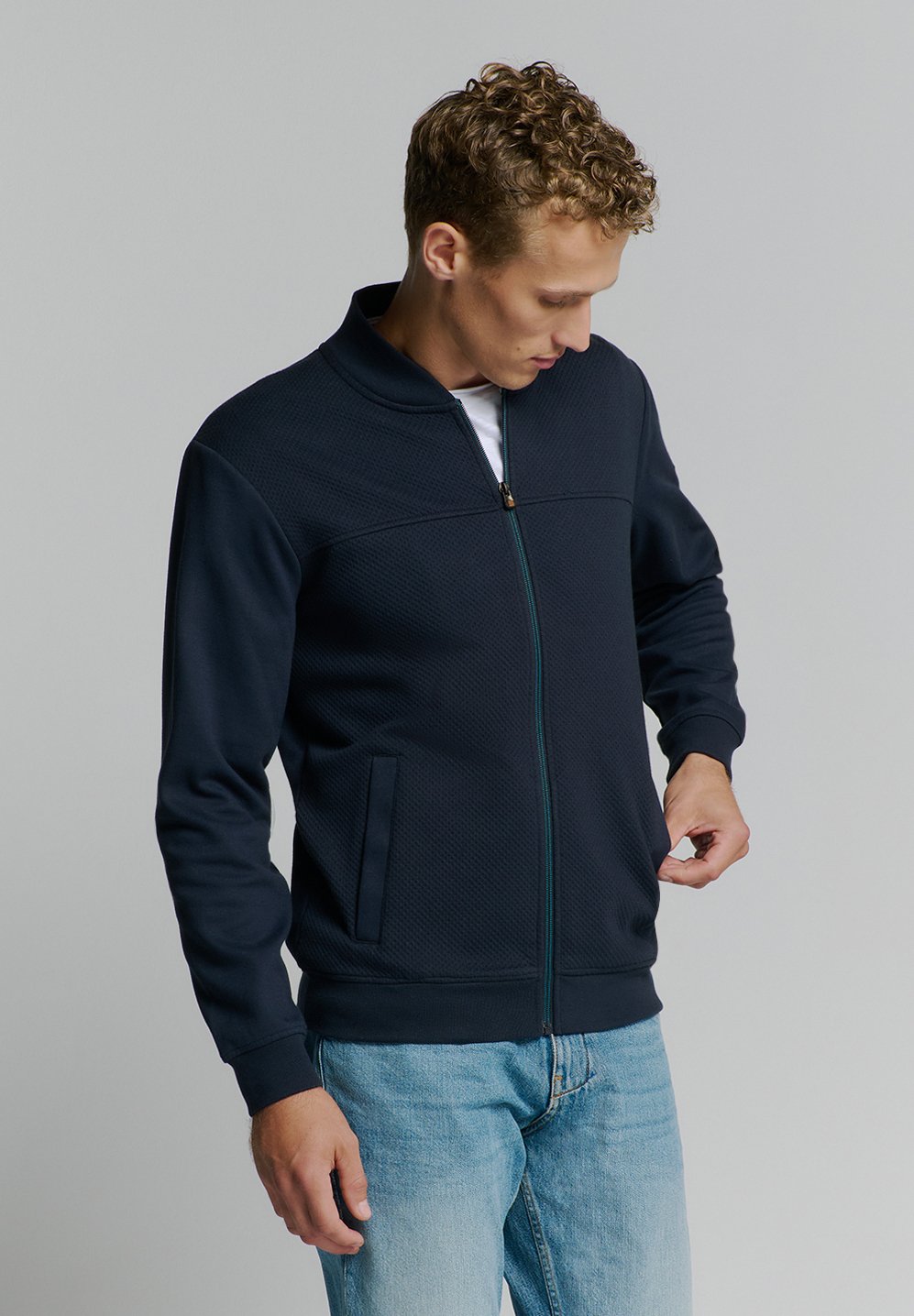 FULL ZIPPER  Media 2