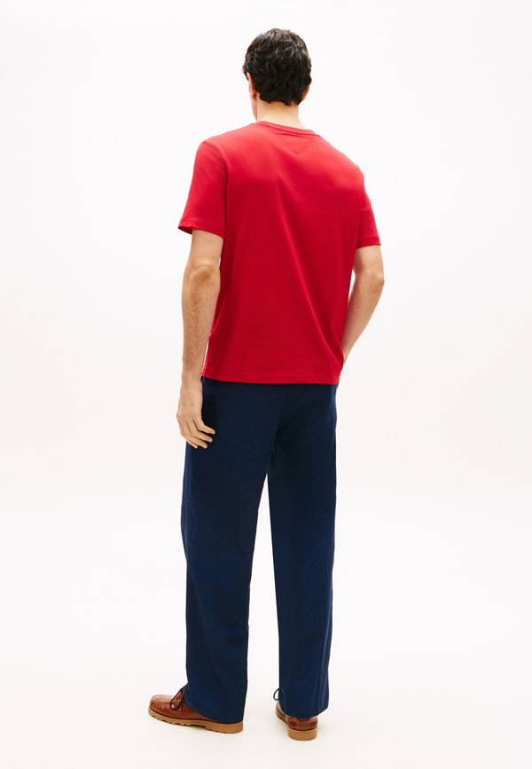 Tommy Hilfiger LOGO EMBROIDERY JERSEY CREW NECK T-SHIRT