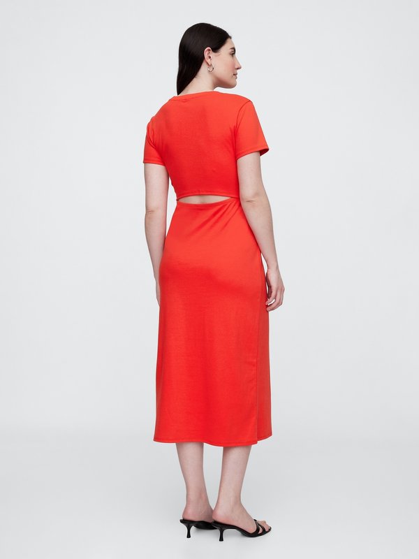 GAP BACK CUTOUT