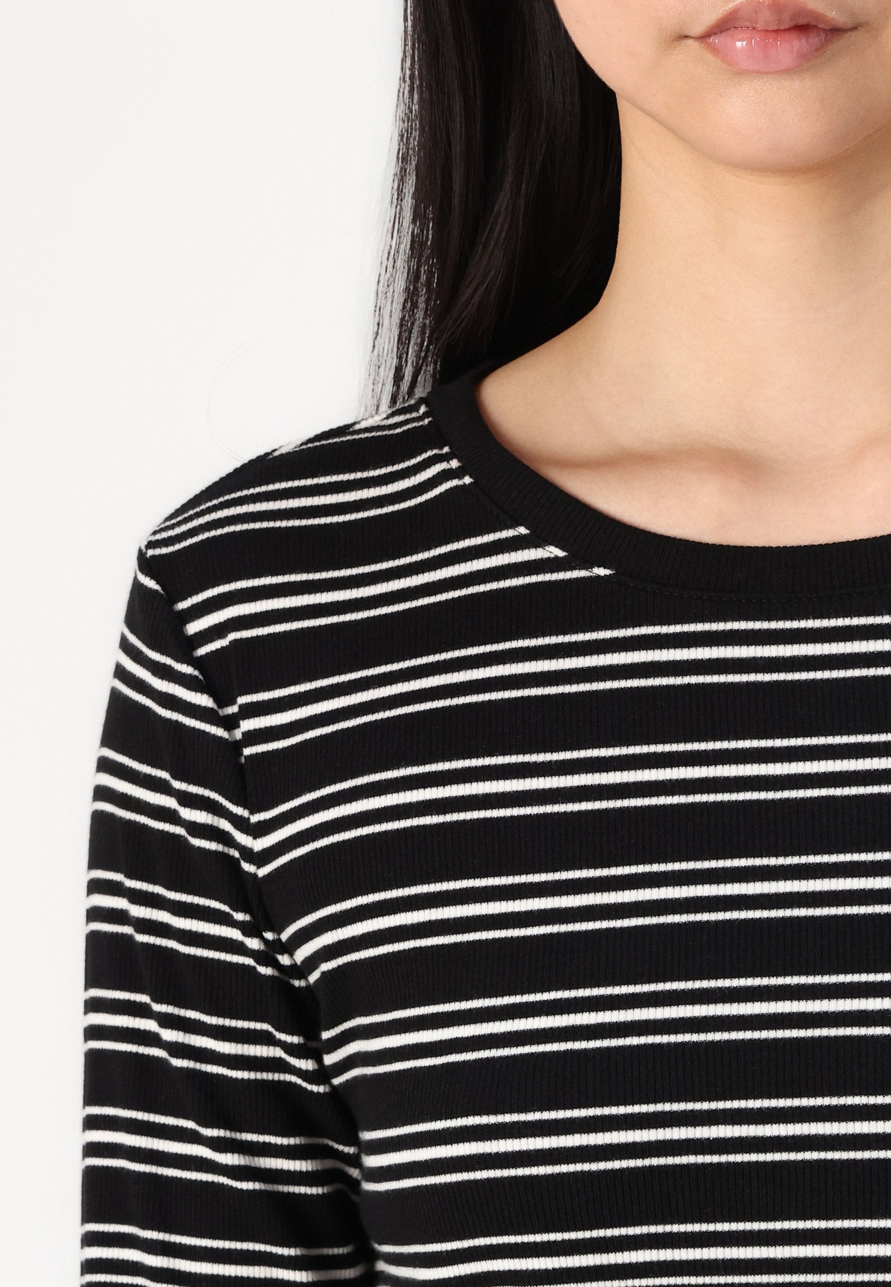 GAP CROP CREW