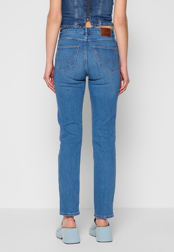 Wrangler STRAIGHT FIT