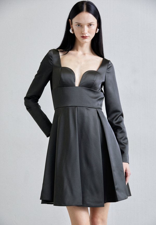 Sara Battaglia SWEETHEART NECK MINI DRESS