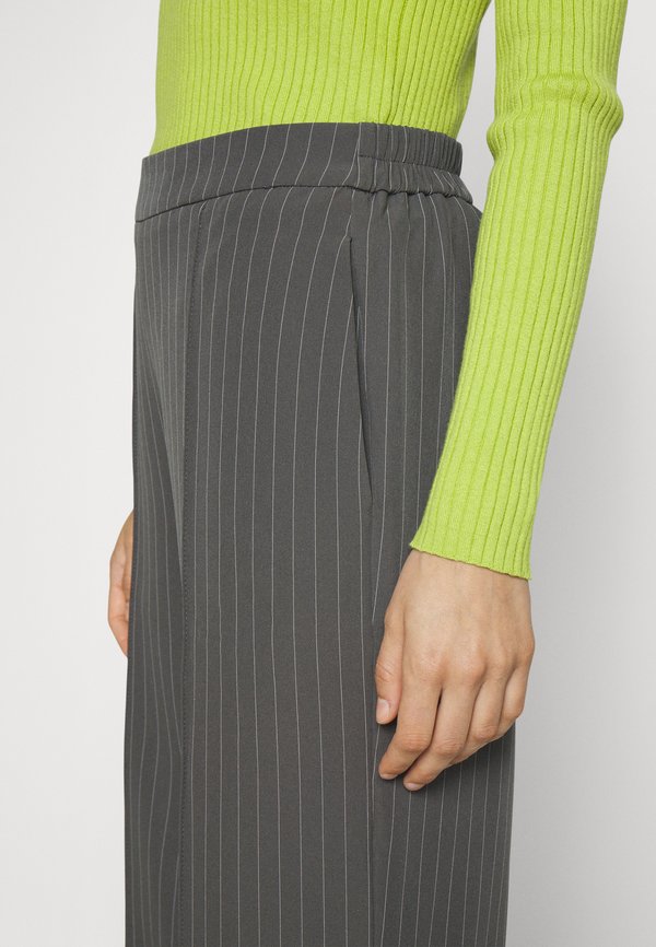 Pieces Petite PCBOSSY WIDE STRIPED PANTS