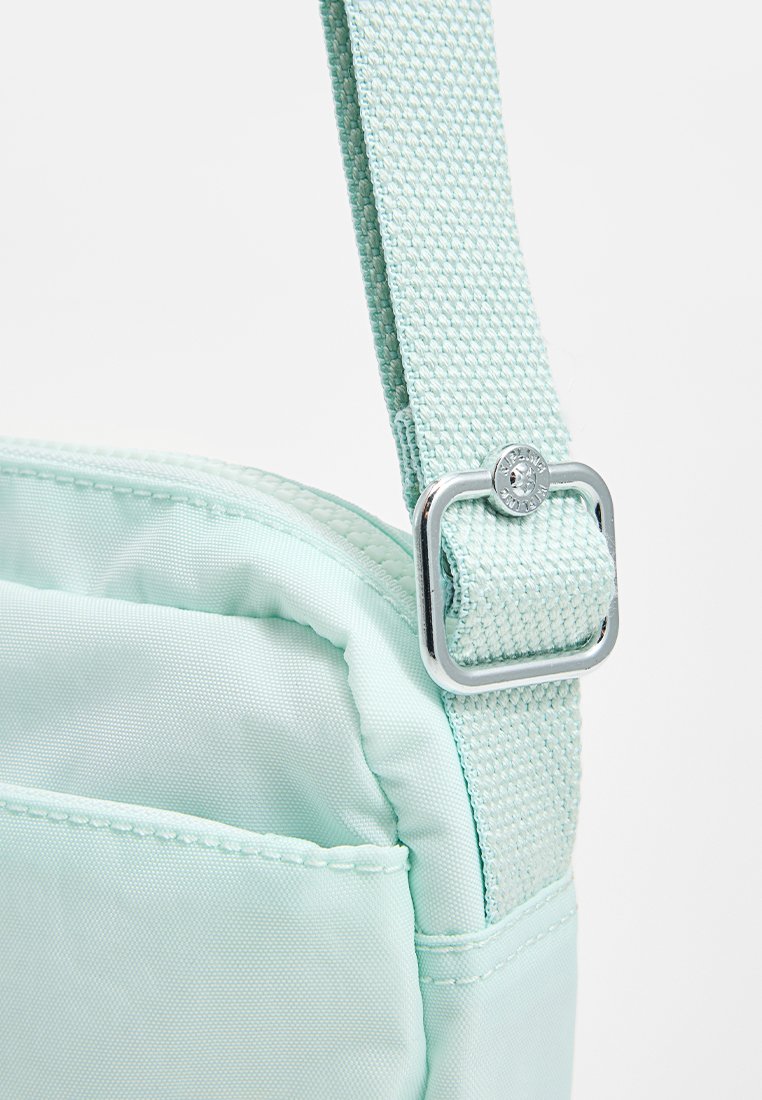 Kipling DAMIAN