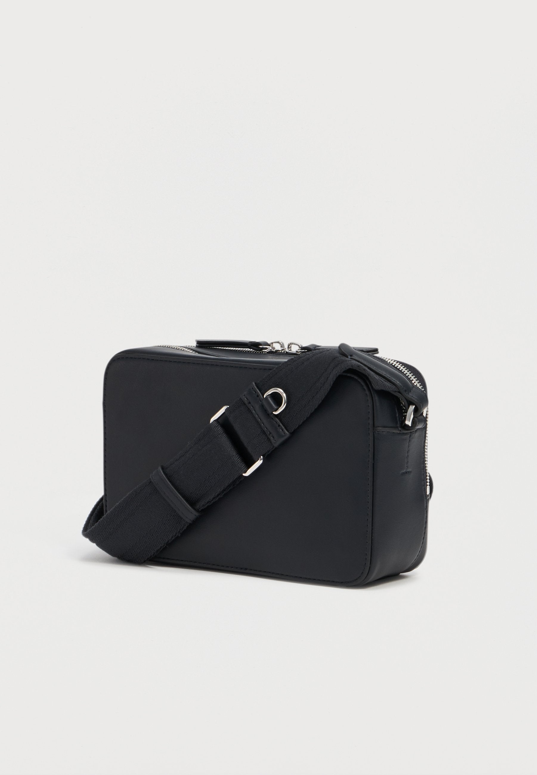 Marc O'Polo CROSSBODY BAG S