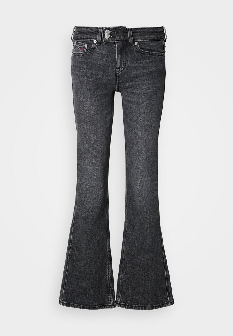 Schwarze Schlagjeans aus Denim mit mittelhohem Bund, fünf Taschen und einem abgesteppten Saum. Dekoratives Logo auf dem hinteren Bund.