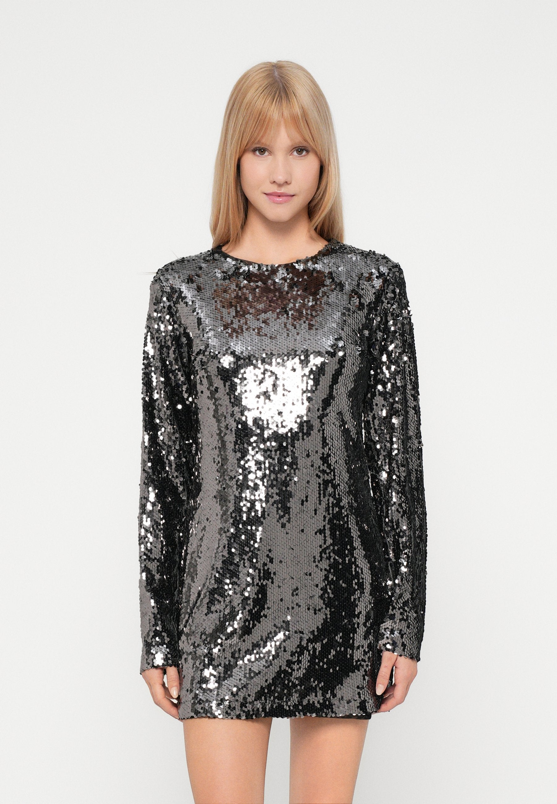 ONLEVELDA SEQUIN DRESS Media 3