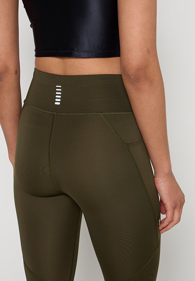 Under Armour LAUNCH