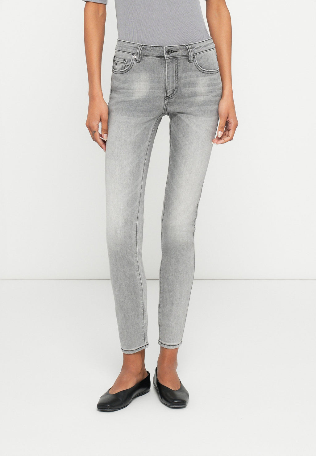 Armani Exchange Jeans Skinny Fit Media 1