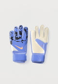 Paar blaue und schwarze Nike Torwarthandschuhe mit gepolsterten Handflächen und verstellbaren Handgelenksriemen, auf weißem Hintergrund gezeigt.