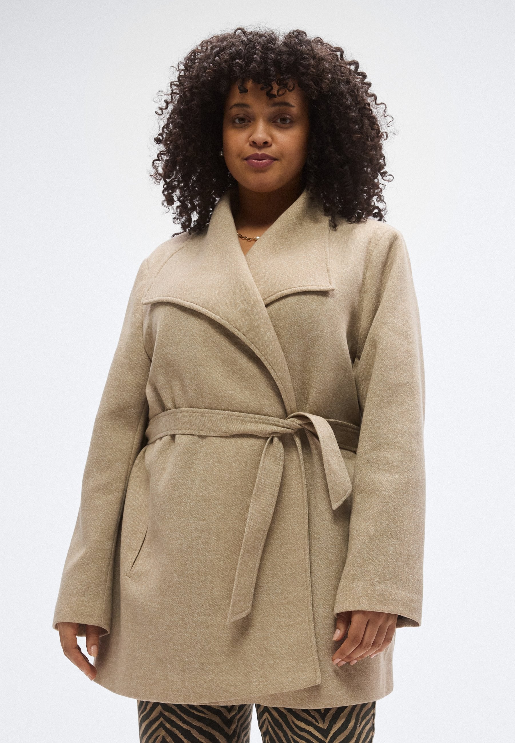 ONLY Carmakoma CARSEDONA LIFE BELT COAT