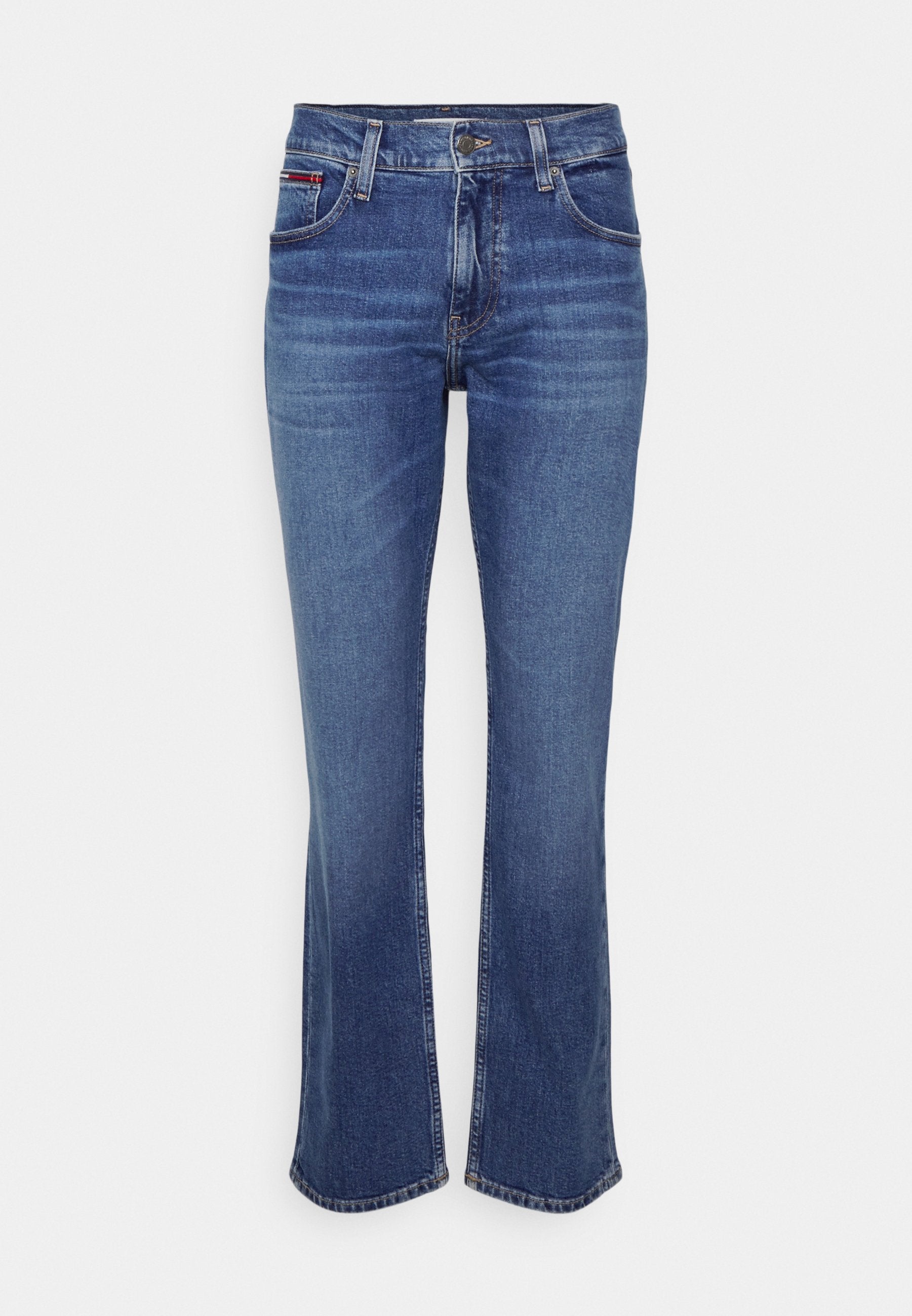 Blaue Jeans mit weitem Bein aus Denim, mit einem Fünf-Taschen-Design, Kontrastnähten und einem Knopfverschluss. Der Stoff hat eine glatte Textur und leichte Ausbleichungen.
