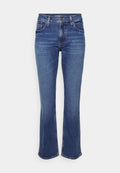 Blaue Jeans mit weitem Bein aus Denim, mit einem Fünf-Taschen-Design, Kontrastnähten und einem Knopfverschluss. Der Stoff hat eine glatte Textur und leichte Ausbleichungen.