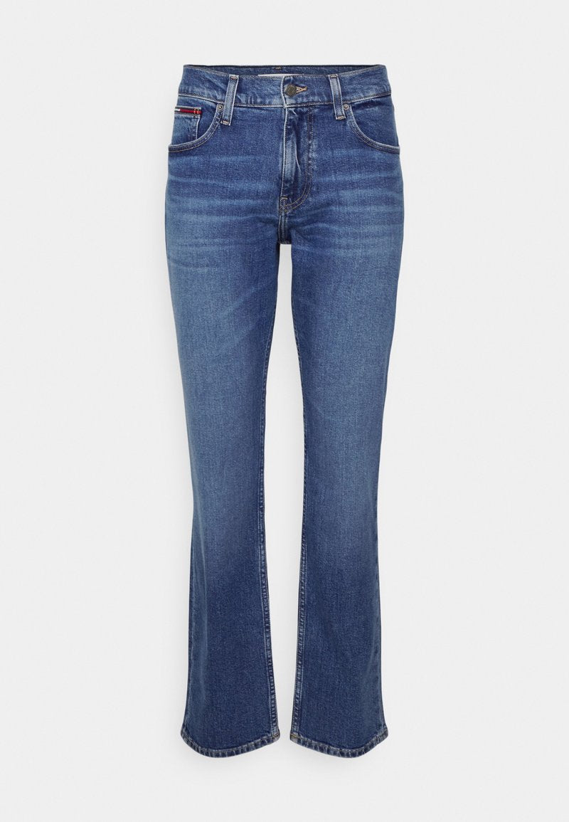 Blaue Jeans mit weitem Bein aus Denim, mit einem Fünf-Taschen-Design, Kontrastnähten und einem Knopfverschluss. Der Stoff hat eine glatte Textur und leichte Ausbleichungen.