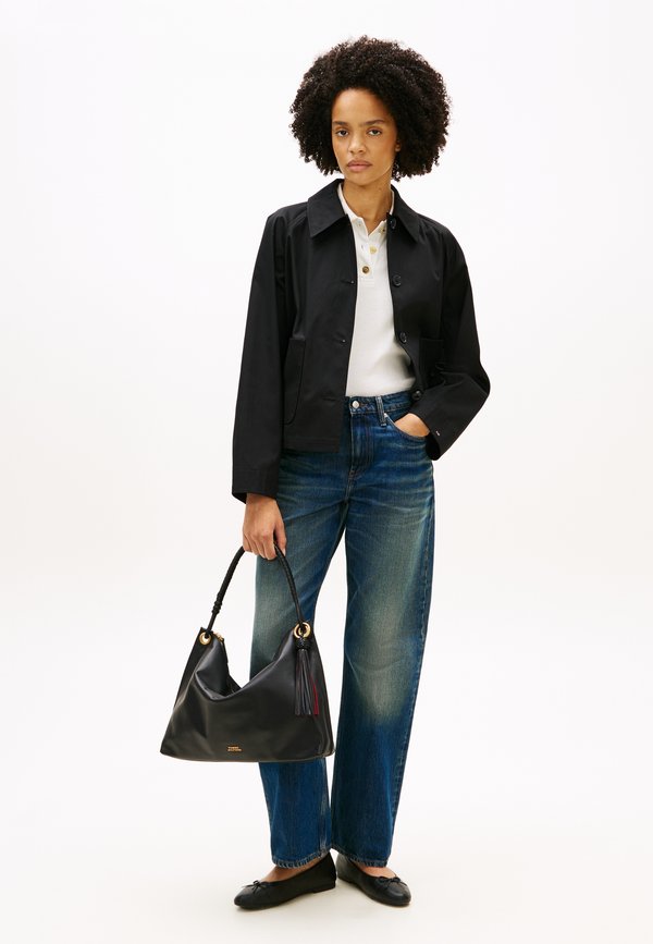Tommy Hilfiger SIGNATURE TASSEL LEATHER SHOULDER BAG - Handbag - black