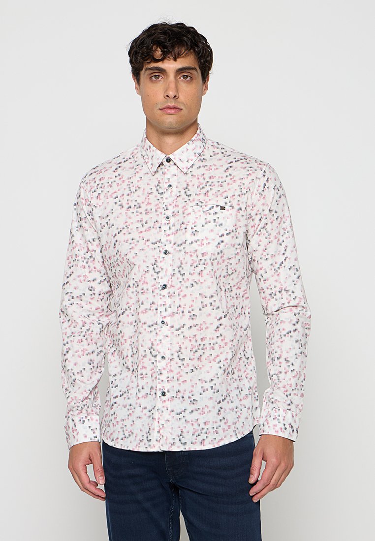 REGULAR FIT  Media 1