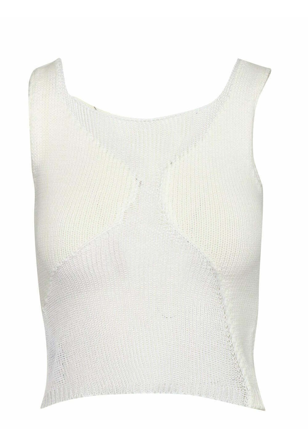 Weißes gestricktes Tanktop mit geometrischem Design, das unterschiedliche Texturen und nahtlose Kanten aufweist. Es hat einen runden Halsausschnitt und breite, bequeme Träger.