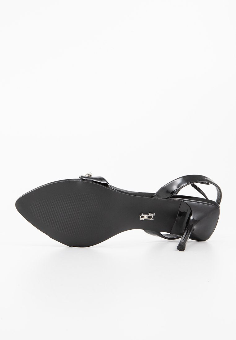 Steve Madden