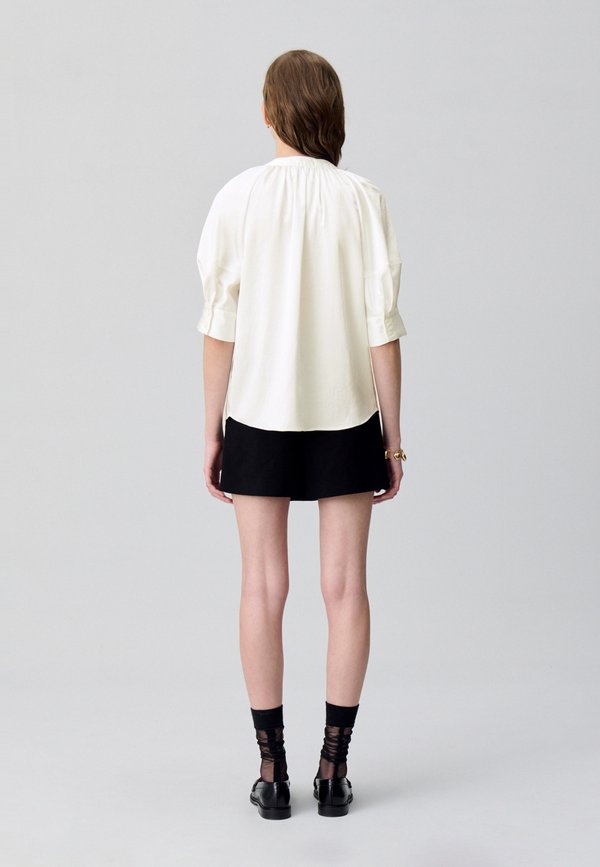 Claudie Pierlot