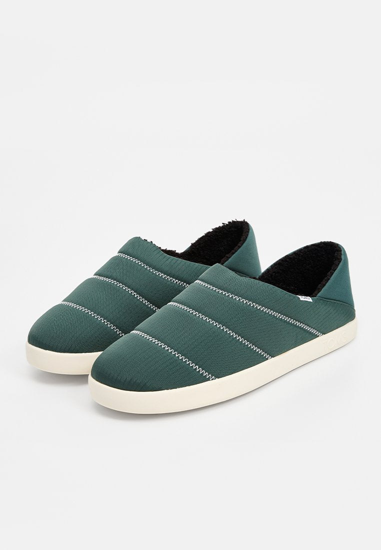 TOMS EZRA
