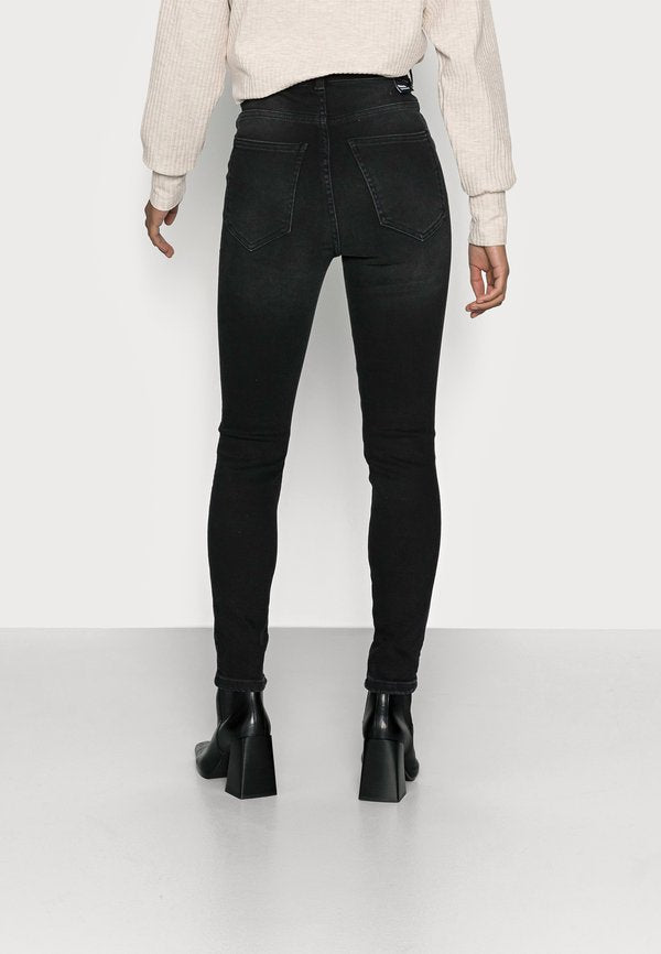 Dr.Denim Petite MOXY