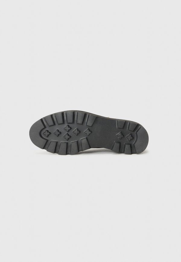 Melvin & Hamilton SALLY 45
