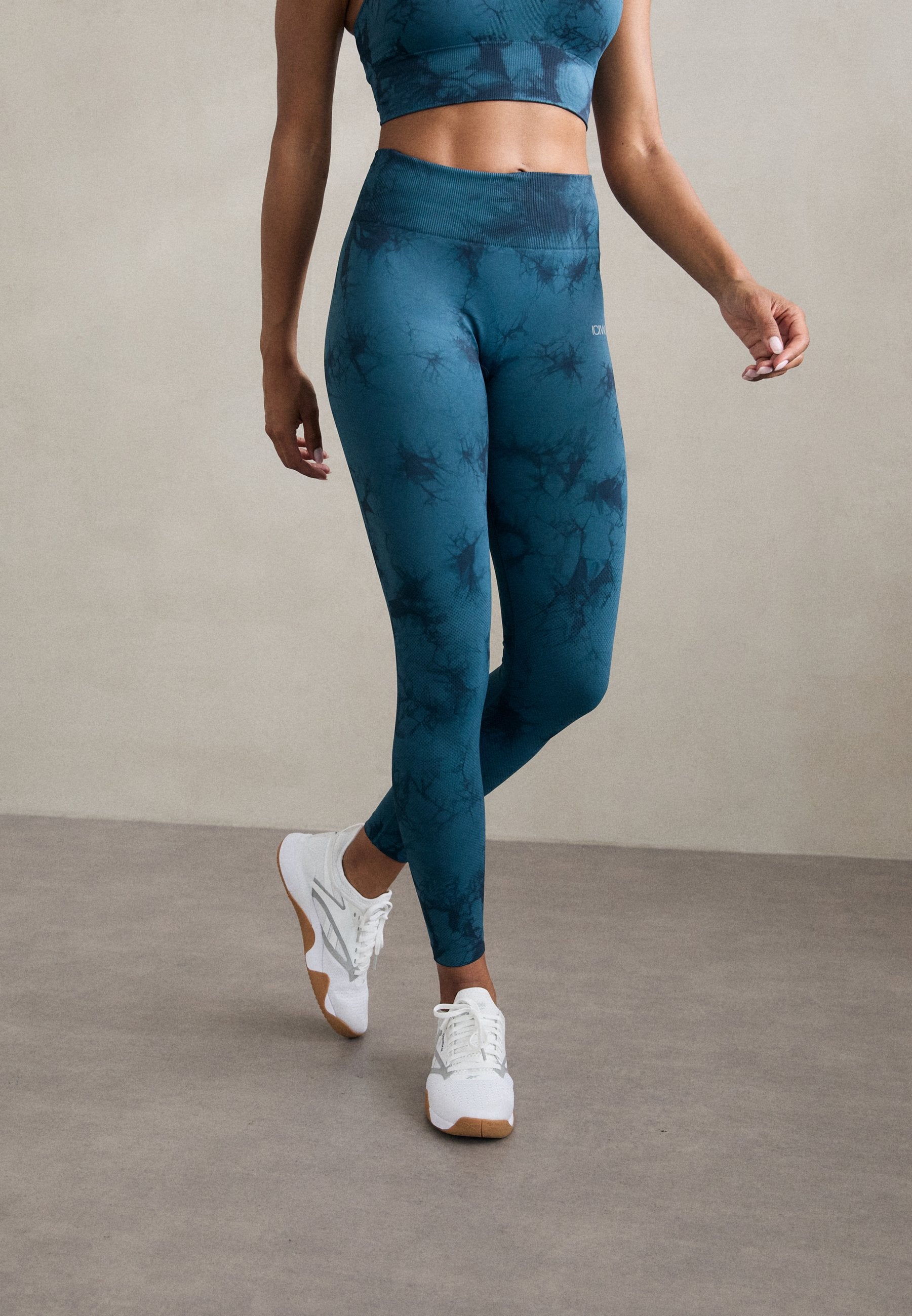 ICANIWILL DEFINE SEAMLESS TIE DYE