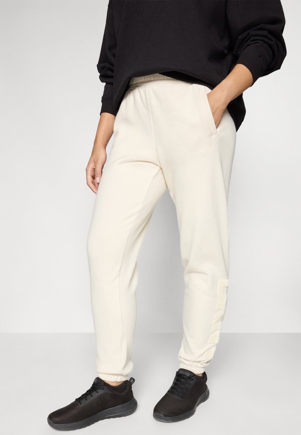 DKNY Sport
