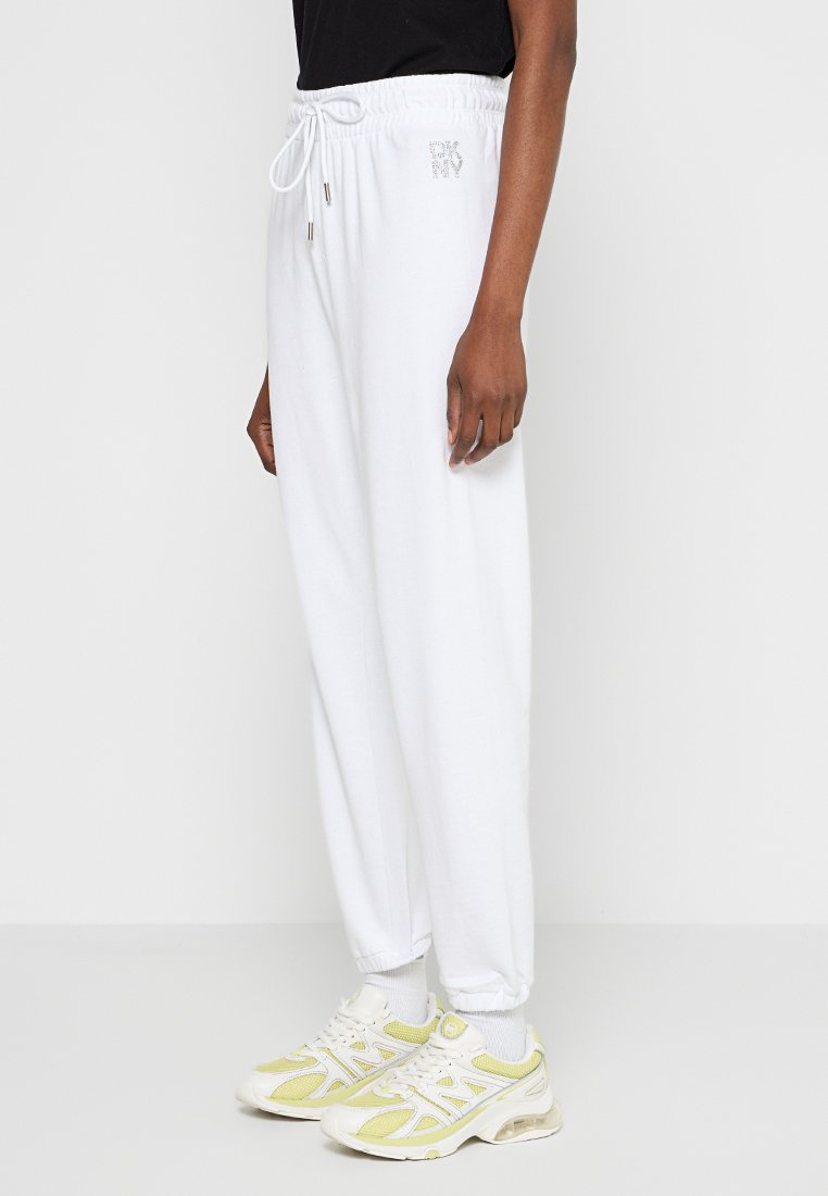 DKNY Sport