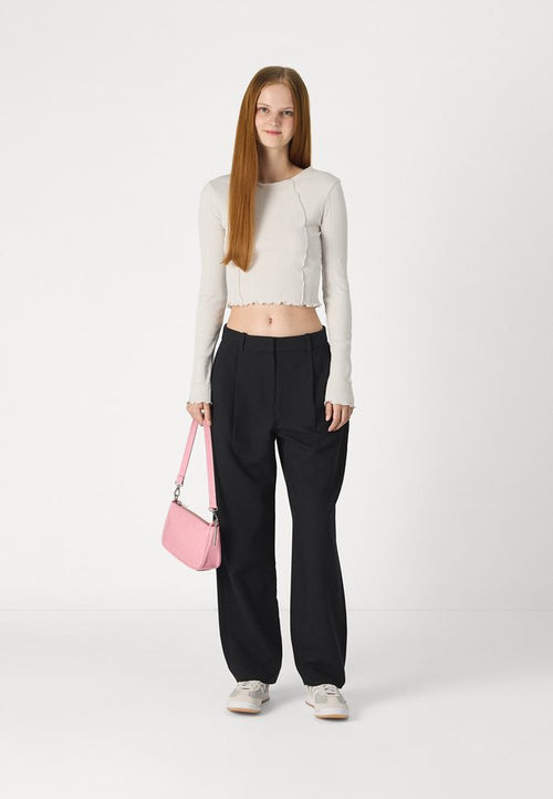 Abercrombie & Fitch CURVE LOVE RELAXED STRAIGHT