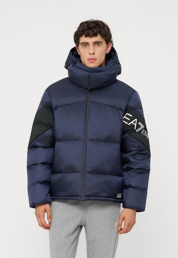 EA7 Emporio Armani
