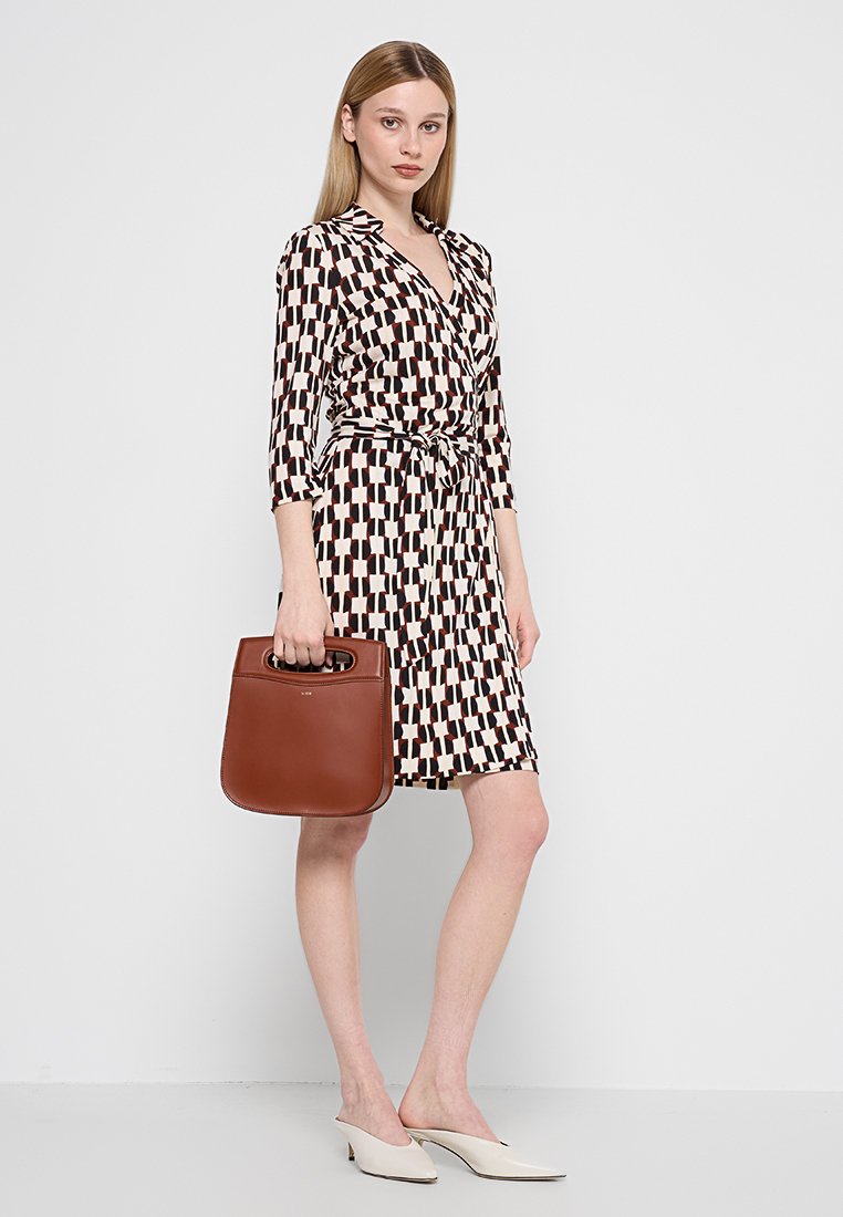 Diane von Furstenberg DVF NEW JEANNE TWO