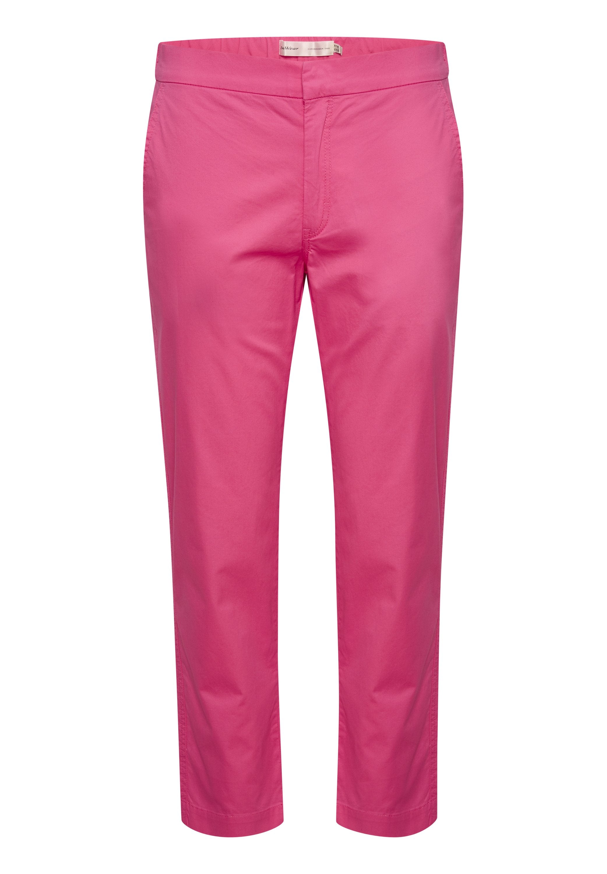 Rosa gerade geschnittene Hose aus leichtem Baumwollmaterial. Sie verfügt über eine glatte Textur, einen Bund mit Gürtelschlaufen und Fronttaschen.
