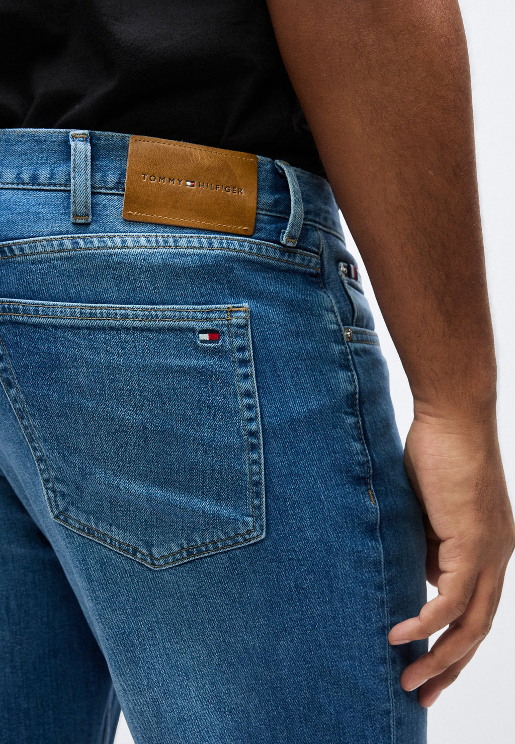 PLUS FADED REGULAR JEANS Media 6