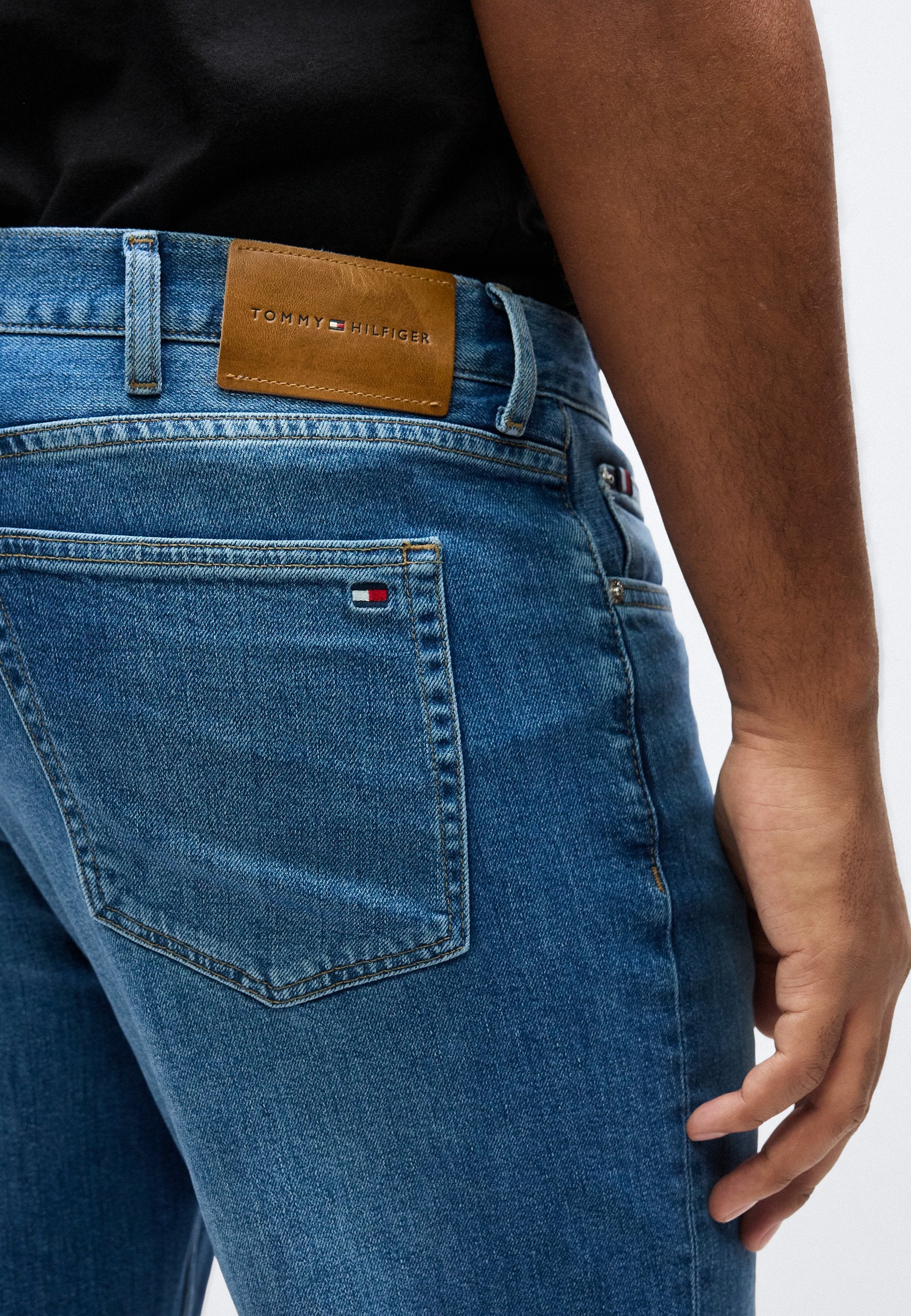 PLUS FADED REGULAR JEANS Media 6