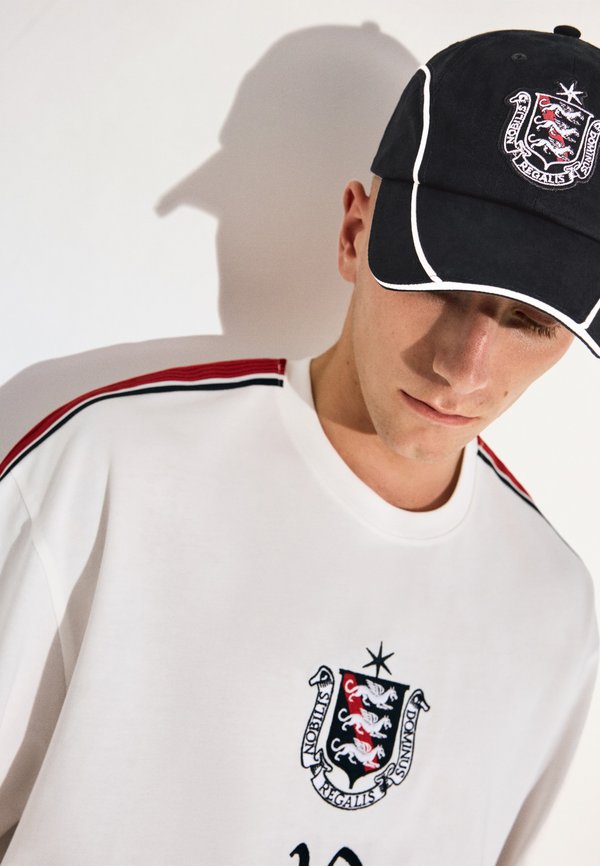 Bershka ENGLAND WORLD CUP - CAP - Cap - black