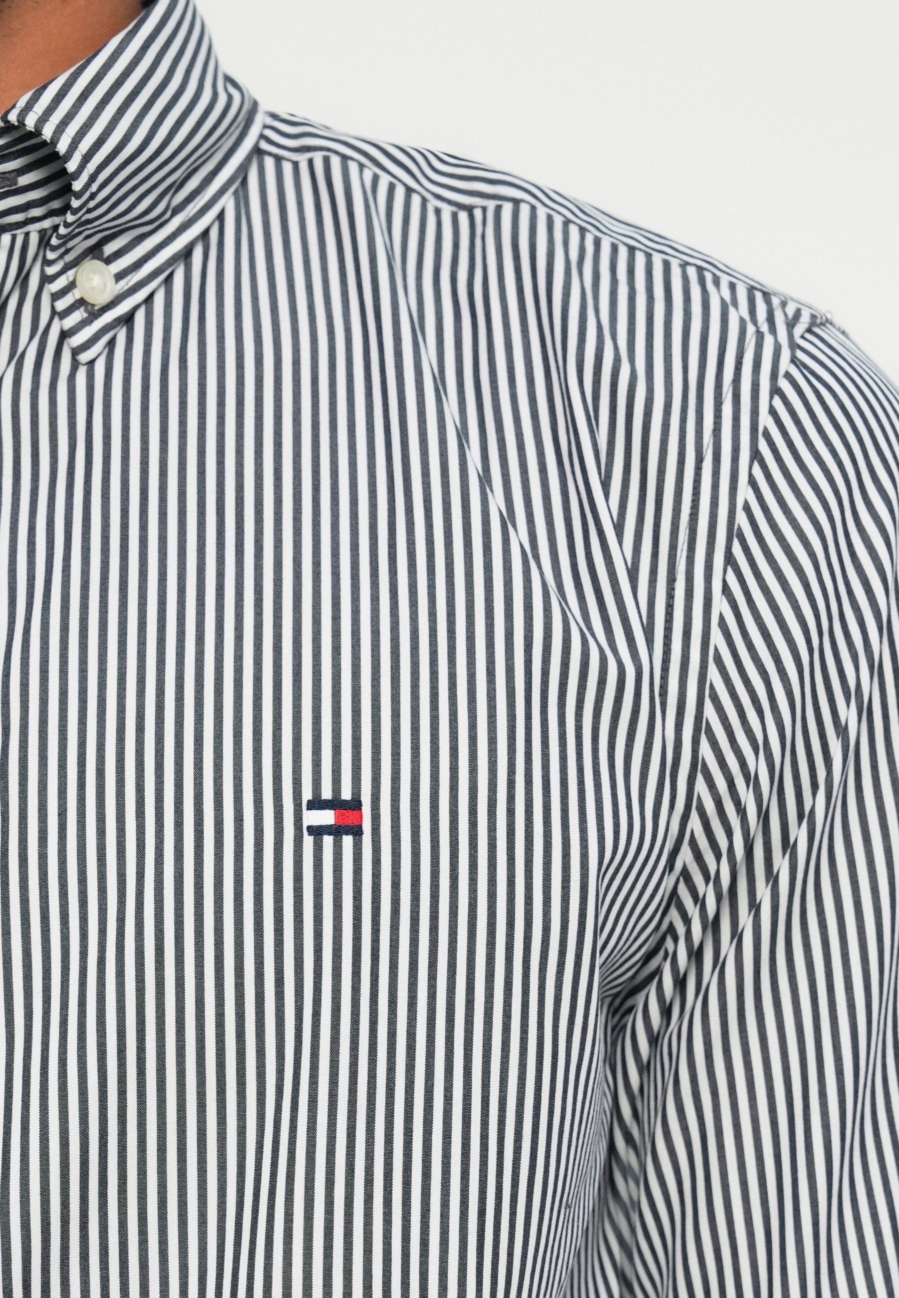 TH FLEX REGULAR FIT STRIPE SHIRT Media 6