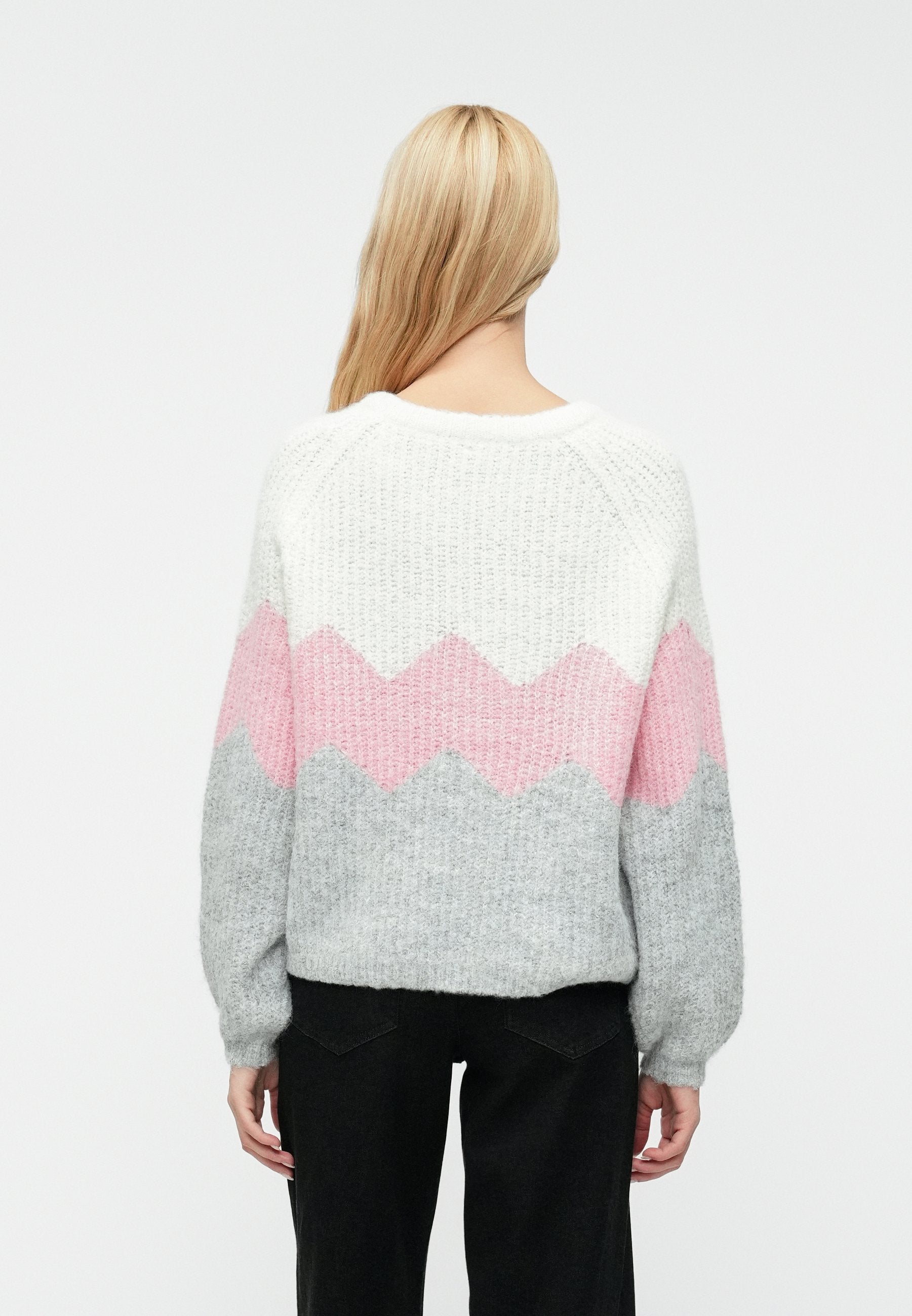 ONLY ONLMAE LIFE ZIGZAG O NECK