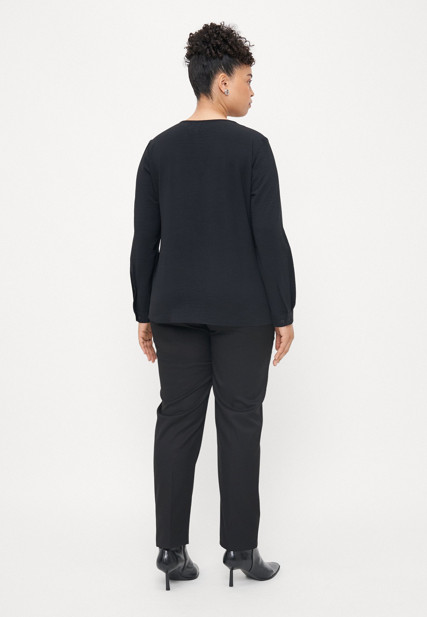 Vero Moda Curve VMCESME V NECK SHIRT