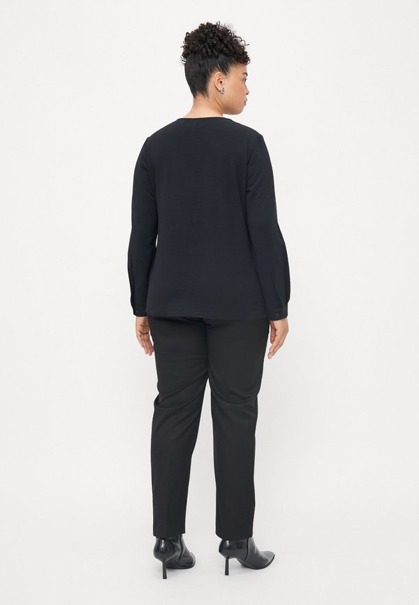 Vero Moda Curve VMCESME V NECK SHIRT