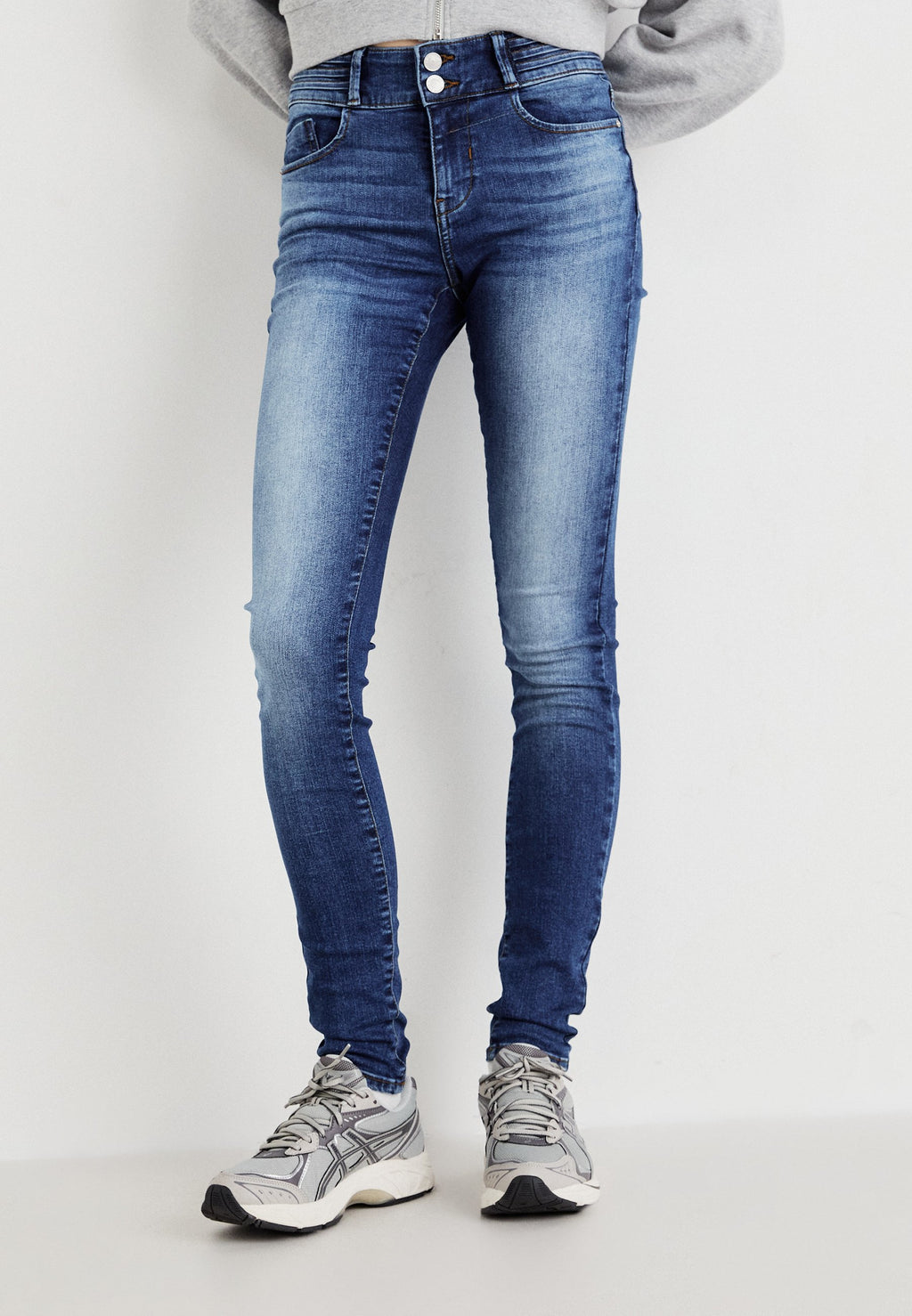 ONLBLUSH MID WAIST BOX Media 3
